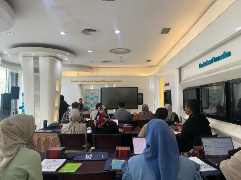 Training Material Handling: Teknik Aman, Efisien, dan Produktif dalam Penanganan Material