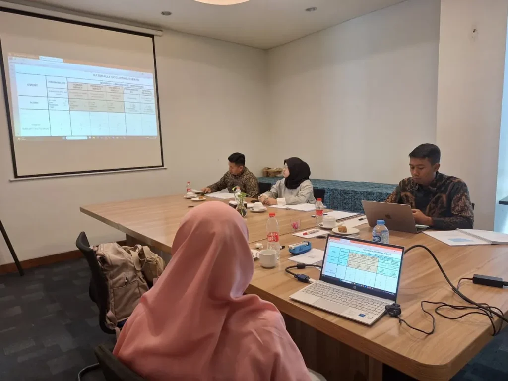 Training PKPO, Pelatihan Pelayanan Kefarmasian, penggunaan obat, farmakoterapi, medication errors