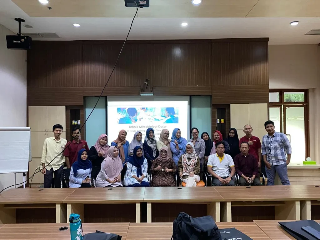 Training Dasar dan Prinsip Uji Mikrobiologi, Pelatihan Uji Mikrobiologi, teknik aseptik, Good Laboratory Practice