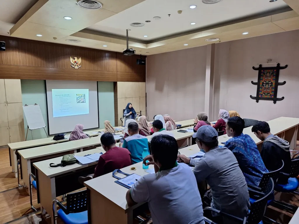 Training Freight Forwading, Pelatihan Freight Forwading, rantai pasok, regulasi kepabeanan, negosiasi freight