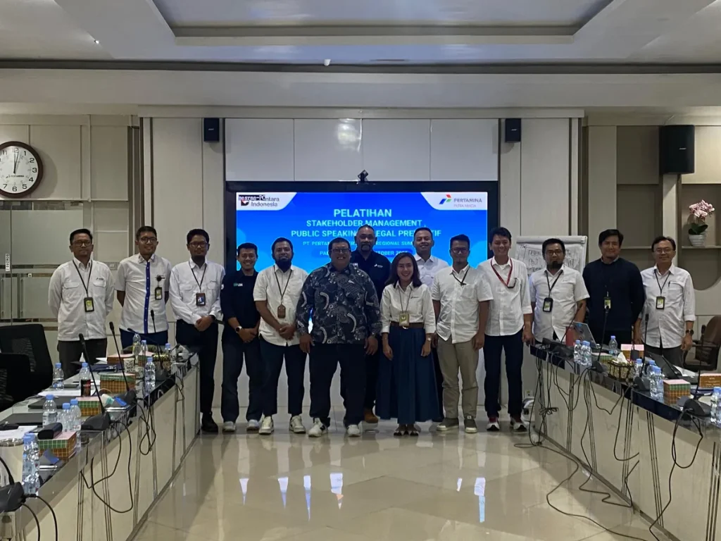 Training Public Speaking And Presentation Skills Training Public Speaking, Pelatihan Public Speaking, Presentation Skills, komunikator bisnis