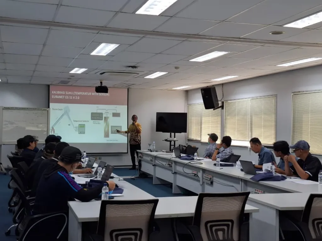 Training Dasar-Dasar Perpajakan Training Dasar-Dasar Perpajakan, Pelatihan Dasar-Dasar Perpajakan, Perhitungan PPh, Pelaporan PPN, Tax Planning