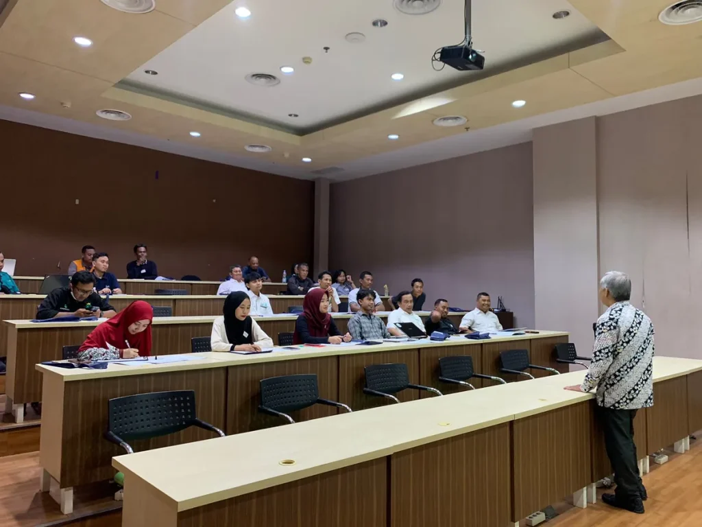 Training Teknik Mikrobiologi, Pelatihan Teknik Mikrobiologi, kontaminasi silang, prinsip aseptik, sanitasi laboratorium
